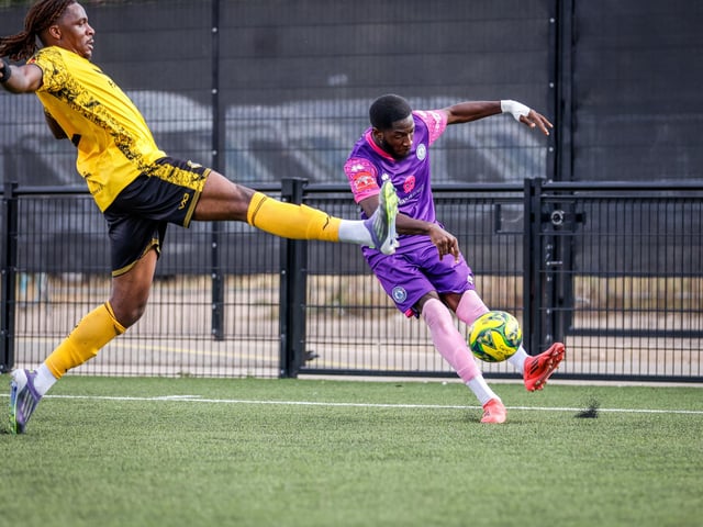 Cray Wanderers v Eastbourne Borough, Isthmian Premier