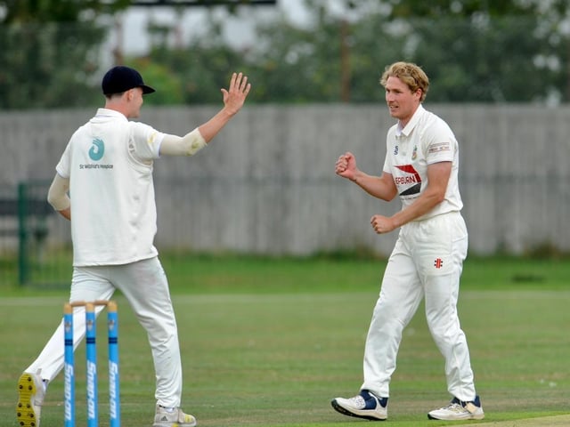 Worthing CC v Eastbourne CC, Sussex League Division 2