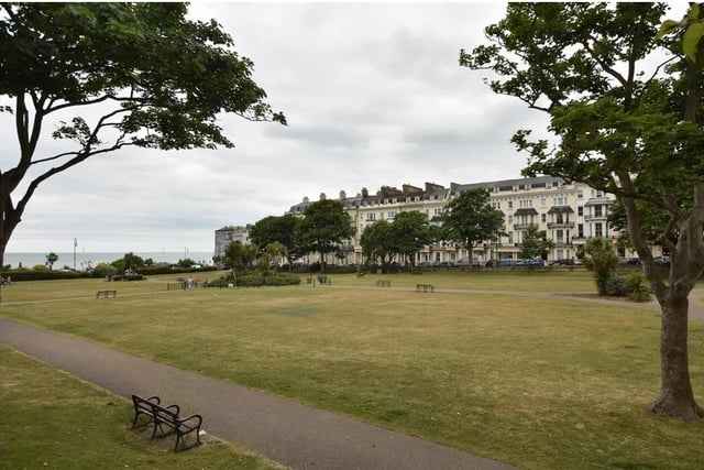 The flat is in Warrior Square close to the beach and mainline railway station