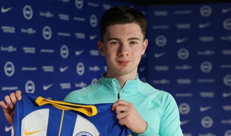 The Republic of Ireland under-18 international has agreed a contract until June 2025 and will link up with the club’s under-21s. Mullins said: "Mullins said, “I can’t wait to get started. I played alongside Evan Ferguson at Bohemians and we know each other really well."