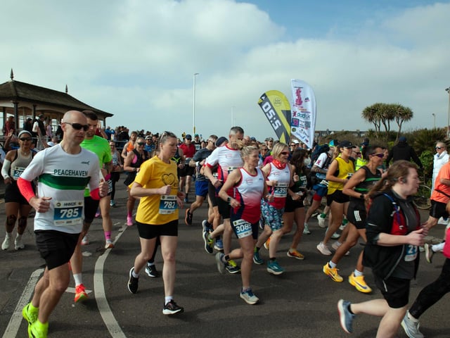 Hastings Half Marathon 2026 - pictures by Frank Copper