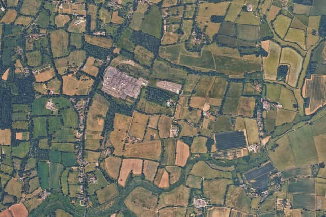 DM/26/2471: Twineham Court Farm, Bob Lane, Twineham. Prior Notification for the proposed change of use from 3 disused and redundant agricultural buildings to flexible commercial use (Class B8/E).