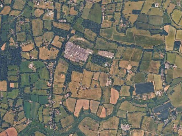 DM/26/2471: Twineham Court Farm, Bob Lane, Twineham. Prior Notification for the proposed change of use from 3 disused and redundant agricultural buildings to flexible commercial use (Class B8/E).