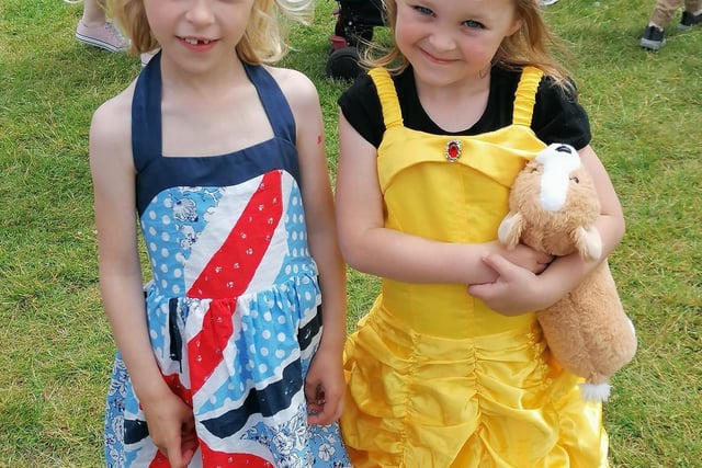 Nikki Murphy's daughter Annabelle and niece Isobel enjoying the jubilee celebrations