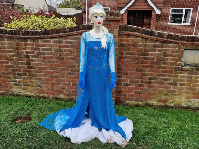 Ferring Scarecrow Festival from October 26 to November 3, 2024, is a feast for the eyes and the senses, with interactive displays and comical scenes to delight and amuse people of all ages. Purchase a map for £1 at The Orange Tree and support the fundraising for The Community Dementia Hive at Beehive Care in Ferring.