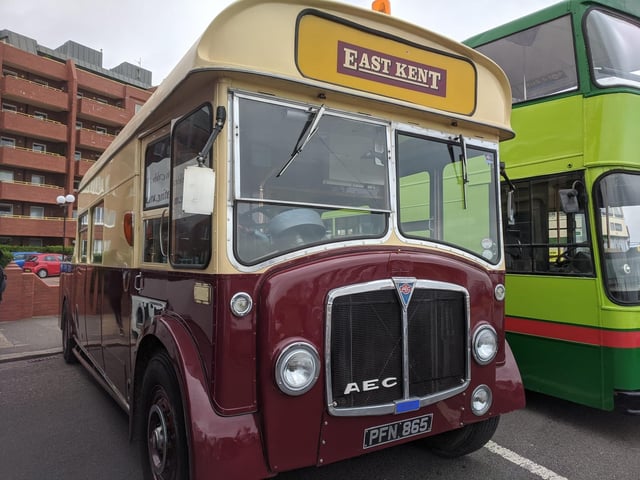 Best in Show winner at Worthing Bus Rally 2022, a preserved East Kent PFN 865