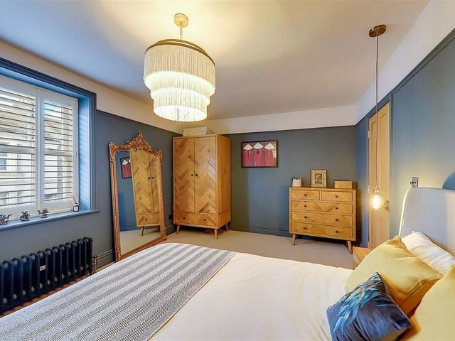 There are four generously proportioned double bedrooms