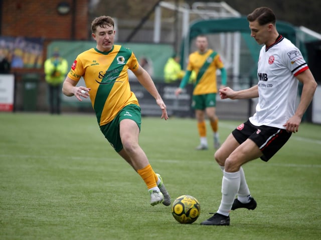 Promotion-chasing Horsham FC were held to a 1-1 draw at home by visiting Chatham Town on Saturday