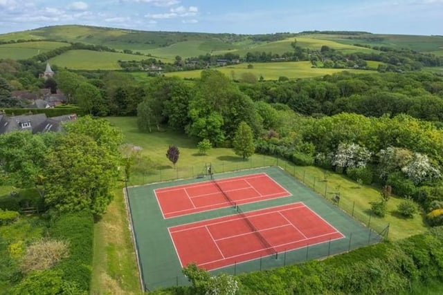 House for sale in Seaford: Four bedroom property with private tennis courts