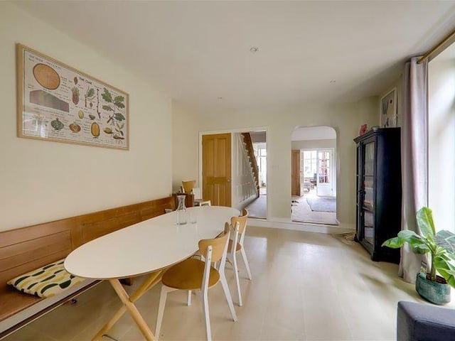 The kitchen/breakfast room is a superb room with laminate flooring