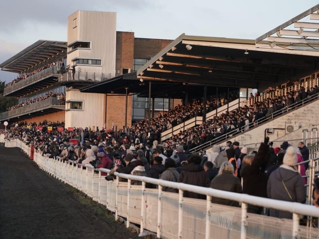 Boxing Day racing at Fontwell Park, 2025