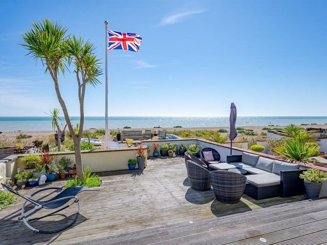 Coast Road, Pevensey Bay