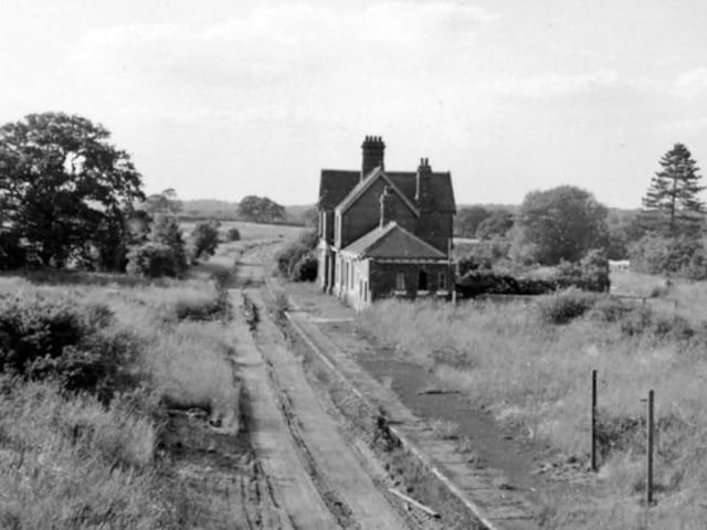 Barcombe was a railway station serving the village of Barcombe. It was part of the East Grinstead to Lewes line, part of which now makes up the Bluebell Railway. It closed on May 29 1955. Barcombe station building was sold and was converted into a private house. The platform edge is still visible but the trackbed has been infilled