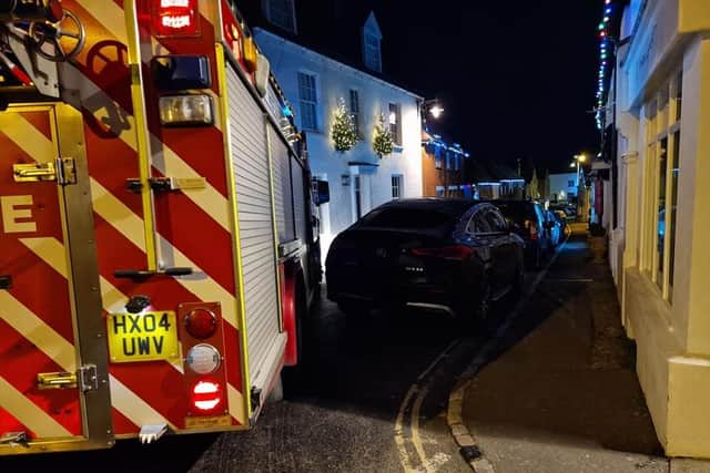 The Mercedes blocked the fire engine during a 999 call