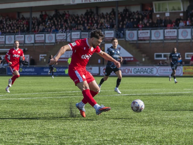 Worthing v Dagenham and Redbridge, National South