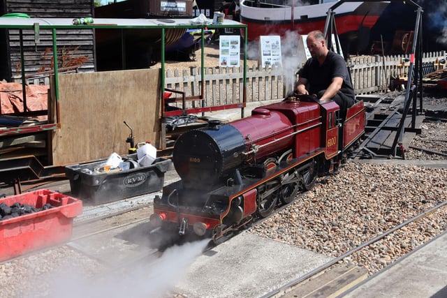 The Royal Scot comes off the turntable at Rock-a-Nore