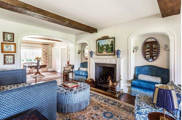 There is a family room, sitting room and snug