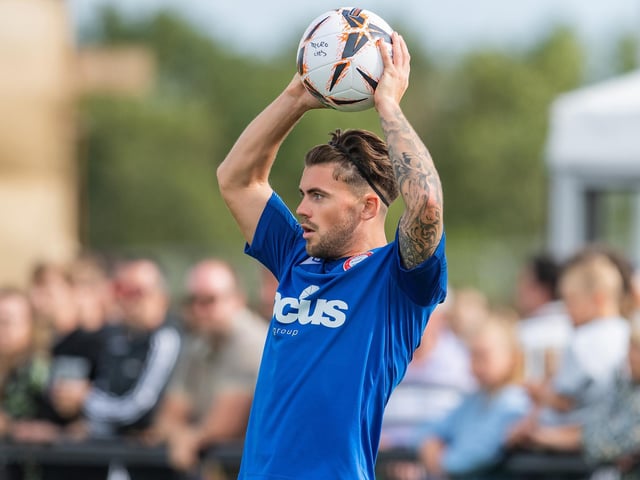 Truro City v Worthing