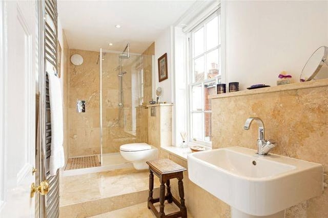 Wonderful six-bedroom Grade II listed property in the heart of Chichester: Bathroom