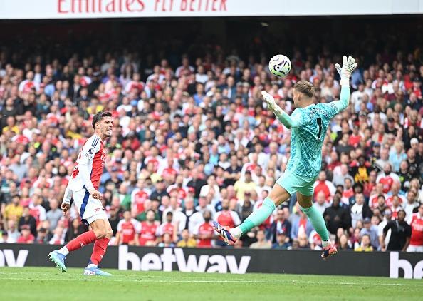 The Dutch No 1 impressed on his return from injury at Arsenal and will likely be between the sticks against Ipswich