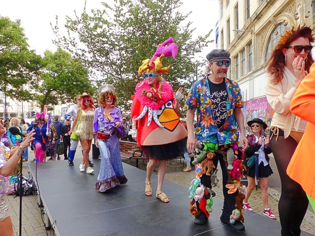 Frock Up Friday 2025 in Hastings. Photo by Marie Richardson.
