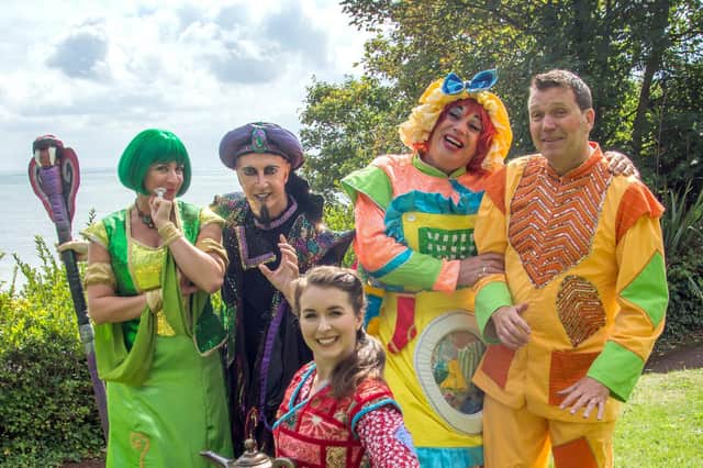 Eastbourne panto 2022 – pic by P Gurr