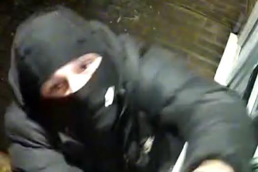 Polizei bittet um Mithilfe bei der Identifizierung nach mehreren ...