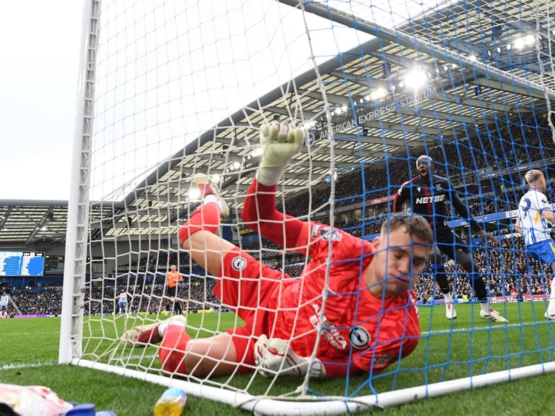 Two big saves at 0-1 but Palace quickly doubled their lead anyway. Left his goal unguarded for a third goal but the referee offered a reprieve for a foul on Estupinan. Nothing he could do for Sarr’s second of the afternoon after some horror defending in front of him.