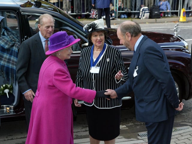 JPCT 24 October 2003 Queen visits Horsham. The Capitol C3440861a -photo by Derek Martin