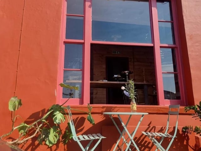 Tonka restaurant and bakery