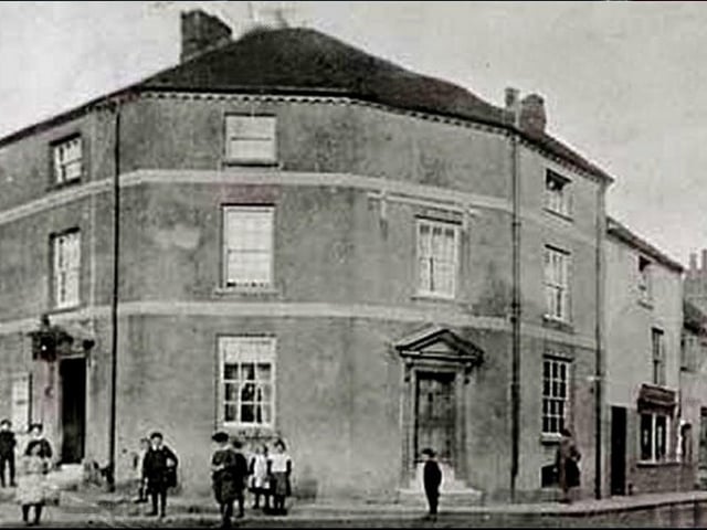 The old Newburg Arms pub in School Lane
