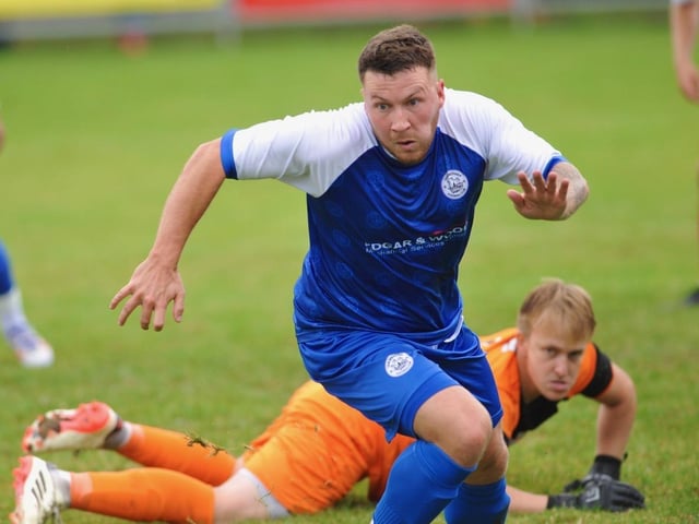 Shoreham v Saltdean Utd