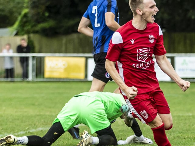 Seaford v Dorking Wanderers B in the SCFL Division 1