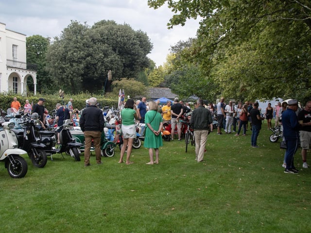 Crowds enjoyed the spectacular scooter rally which took place at Bognorphenia this weekend.