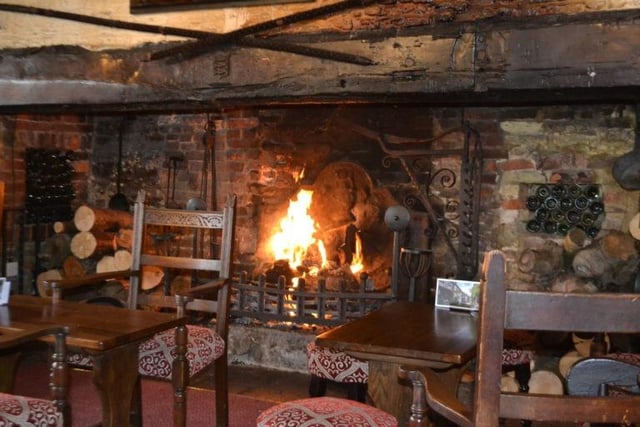 The Giants Fireplace in the cosy bar