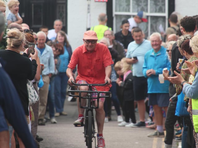 Hastings Old Town Carnival Week 2023: Bike Race. Photo by Roberts Photographic.
