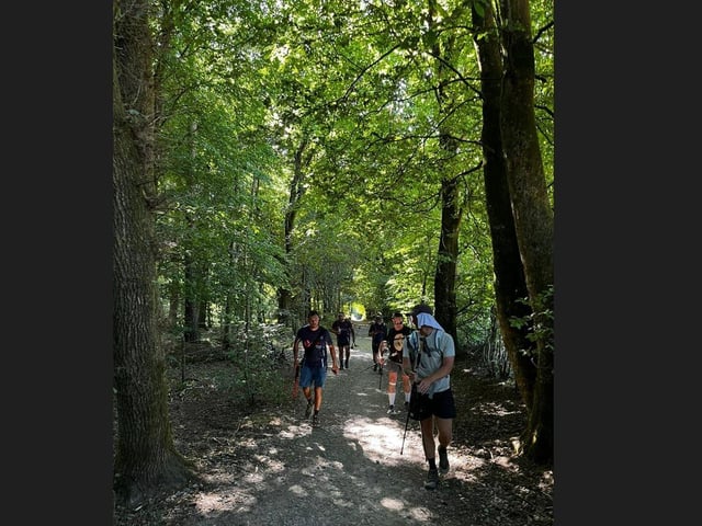 Hailsham Boxing Club walks 100 miles in extreme heat for for mental health (photo from Samuel Buchanan)