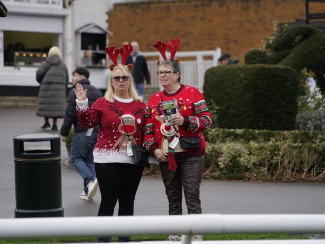 Christmas Jumpers Raceday at Fontwell Park 2025