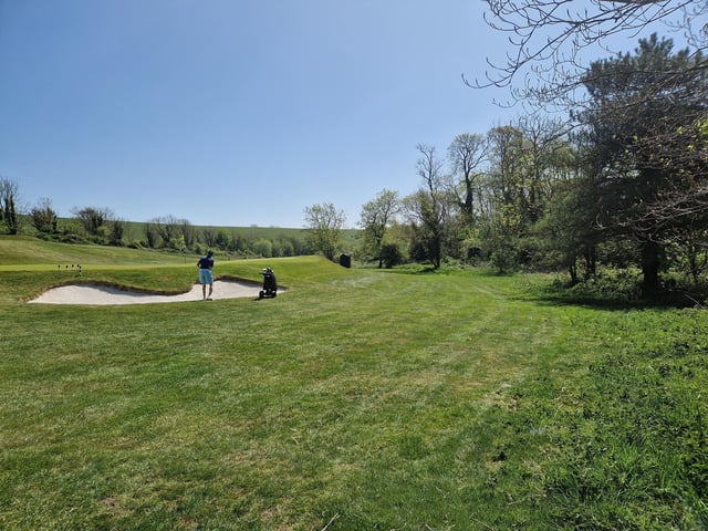We tried out a golf lesson at the stunning Worthing Golf Club