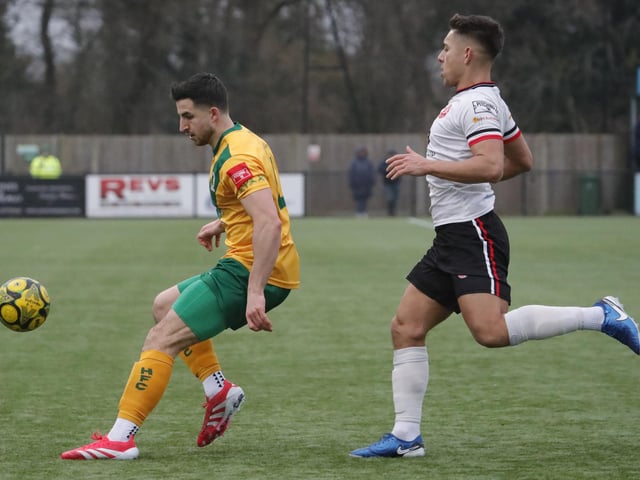 Promotion-chasing Horsham FC were held to a 1-1 draw at home by visiting Chatham Town