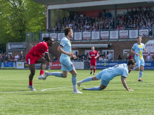Worthing beat Ebbsfleet to clinch the National League South title