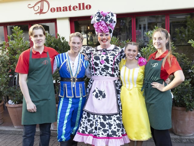 Brighton panto stars at restaurant