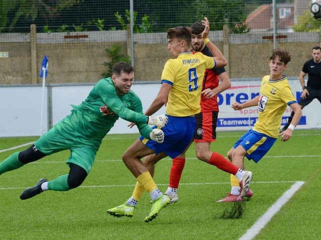 Lancing FC v Harefield United, FA Cup preliminary round