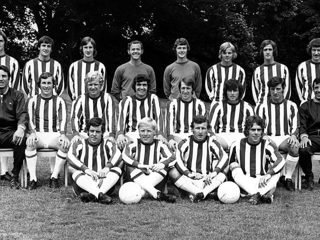 The players and coaching staff of Brighton And Hove Albion Football Club. From left to right ; Back Row: Goodwin, Irvine, Piper, Powney, Devey, Templeman, Sheridan, Napier Middle: Gall, Spearritt, Napier, Turner, Duffy, Murray Front: Henderson, Stanley, Boern, O'Sullivan