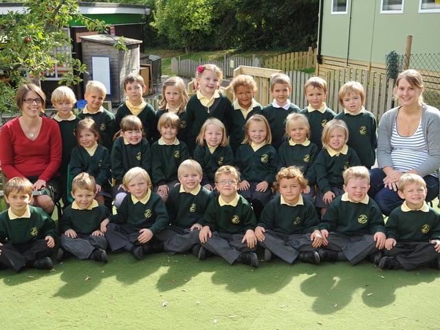 New reception pupils at Lindfield Primary Academy in 2010