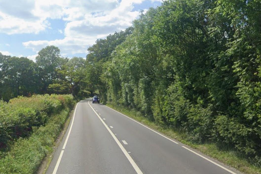 A272 zwischen Cowfold und Bolney nach Meldung eines liegengebliebenen ...