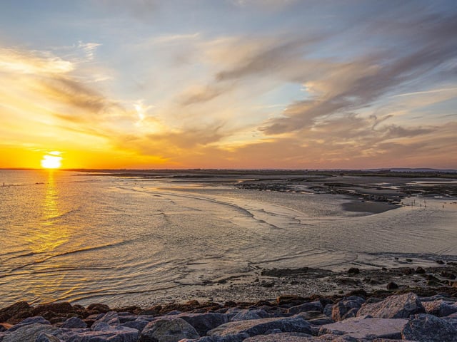 Seal Bay Resort in Selsey offers family breaks in a range of lodges, caravans, beach pods and houses. There is entertainment and activities on offer throughout the site.