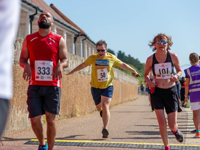 Images by Steven Farley from the 2023 Eastbourne 10k