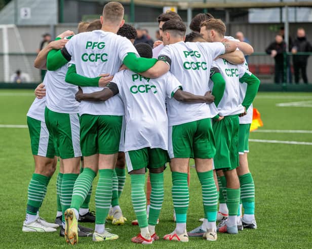 Chichester City players pay tribute to Graeme Gee before the match with Ramsgate | Picture: Neil Holmes