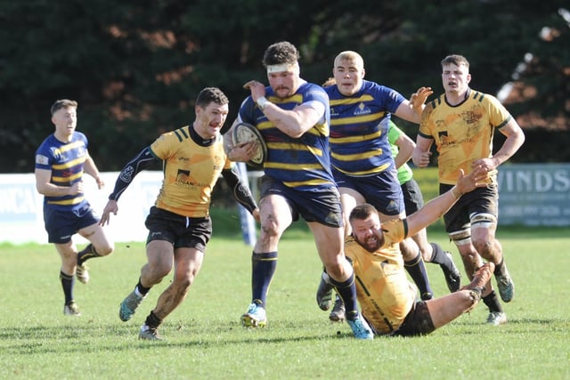 Action from Worthing Raiders' win over Bury St Edmunds at Roundstone Lane